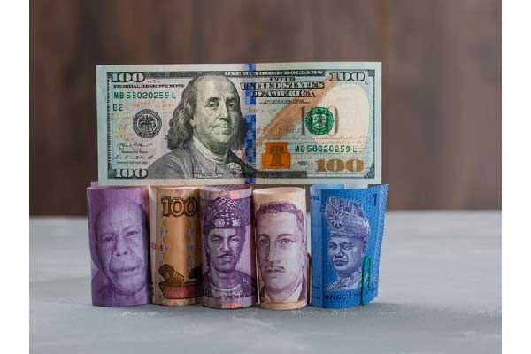 黄金午评:盟主顺势而为,剑指4600